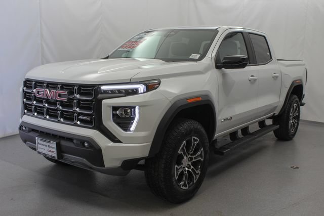 New 2025 GMC Canyon AT4 AWD/4WD image 5