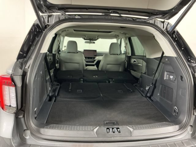 Used 2026 Ford Explorer Active w/ Active Comfort Package AWD/4WD image 32