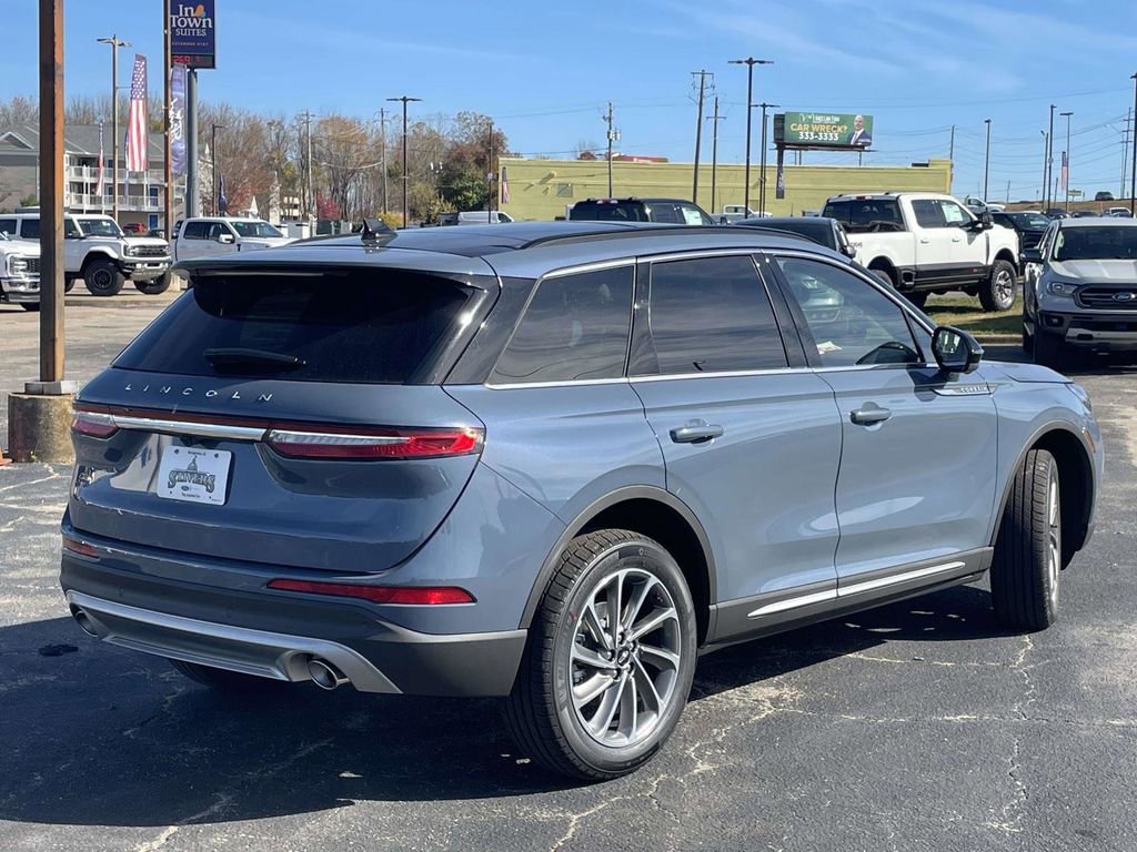 New 2026 Lincoln Corsair Premiere image 3
