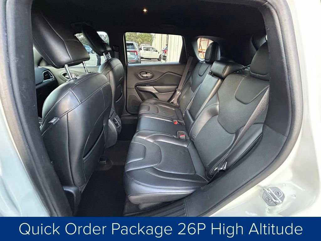 Used 2019 Jeep Cherokee High Altitude image 17