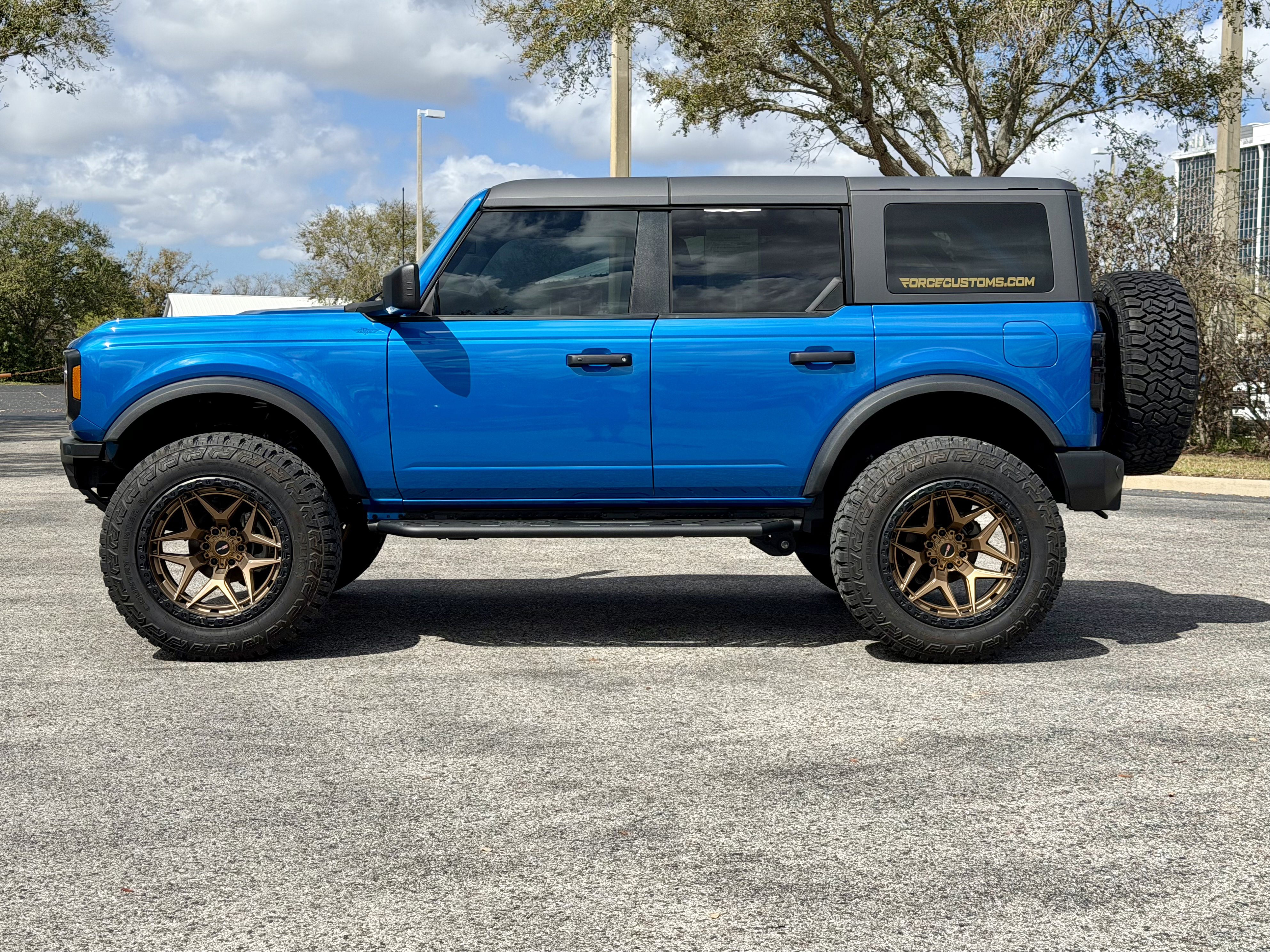 Used 2024 Ford Bronco Big Bend image 2