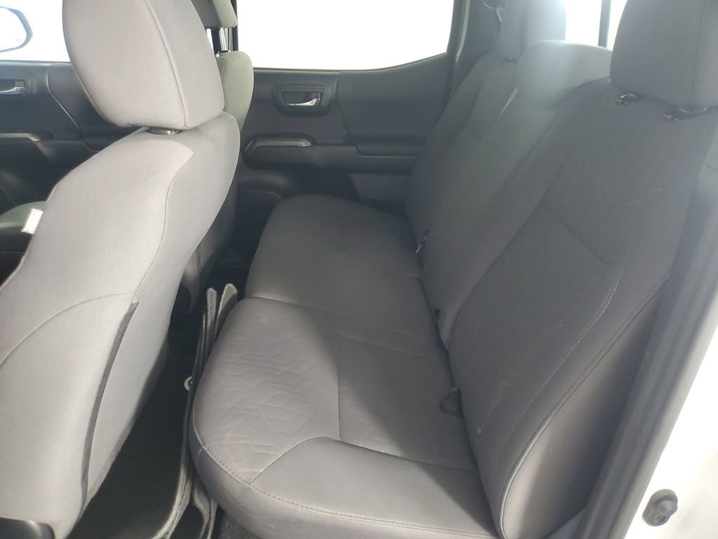 Used 2019 Toyota Tacoma TRD Off-Road image 13