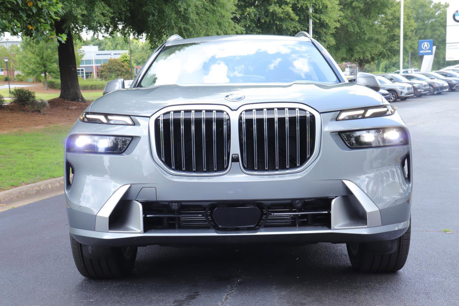 New 2026 BMW X7 xDrive40i w/ Premium Package image 2