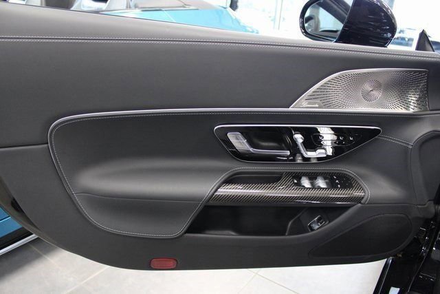 Used 2023 Mercedes-Benz SL 63 AMG 4MATIC image 9