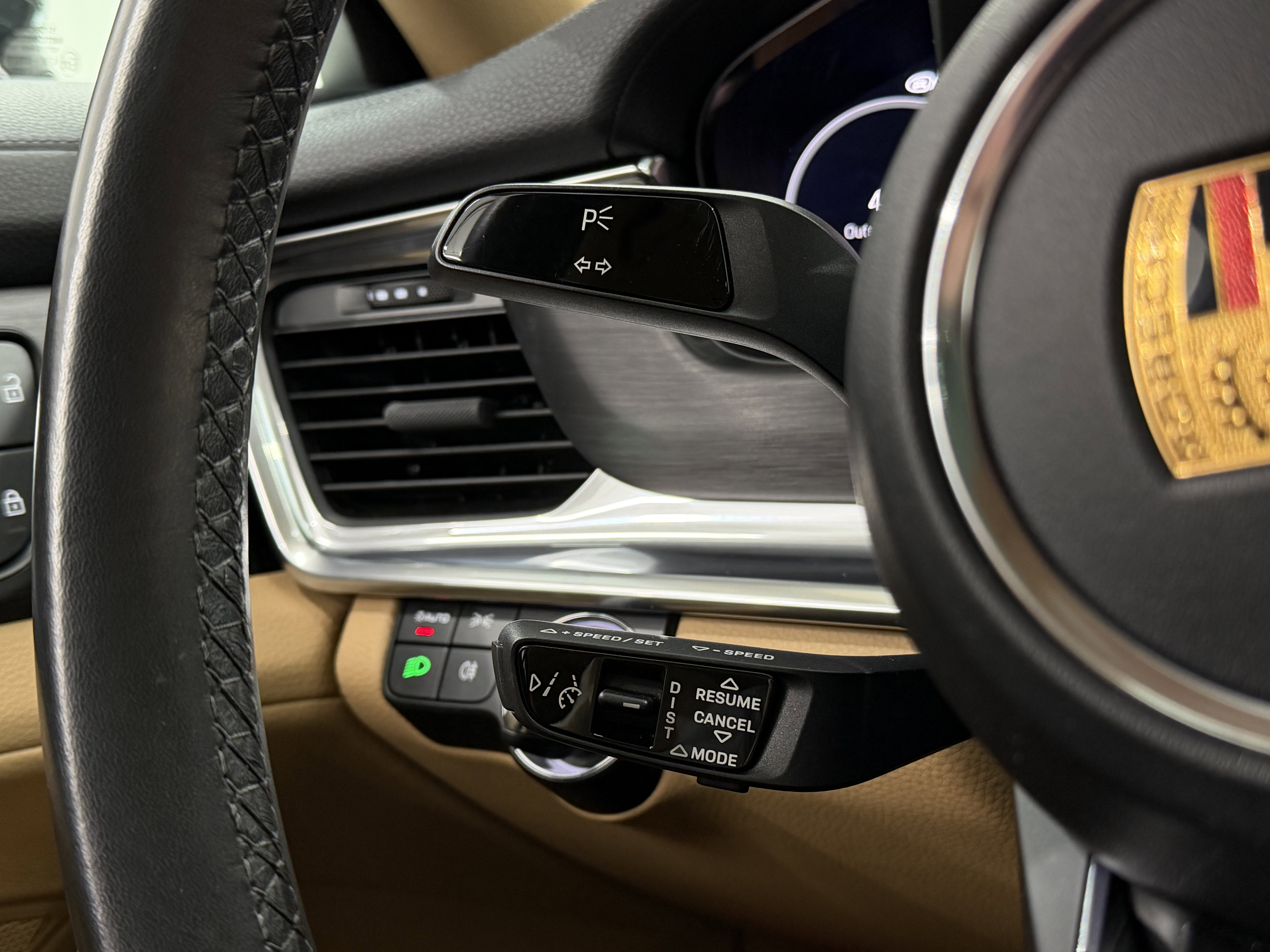 Certified 2023 Porsche Panamera 4 Platinum Edition image 49