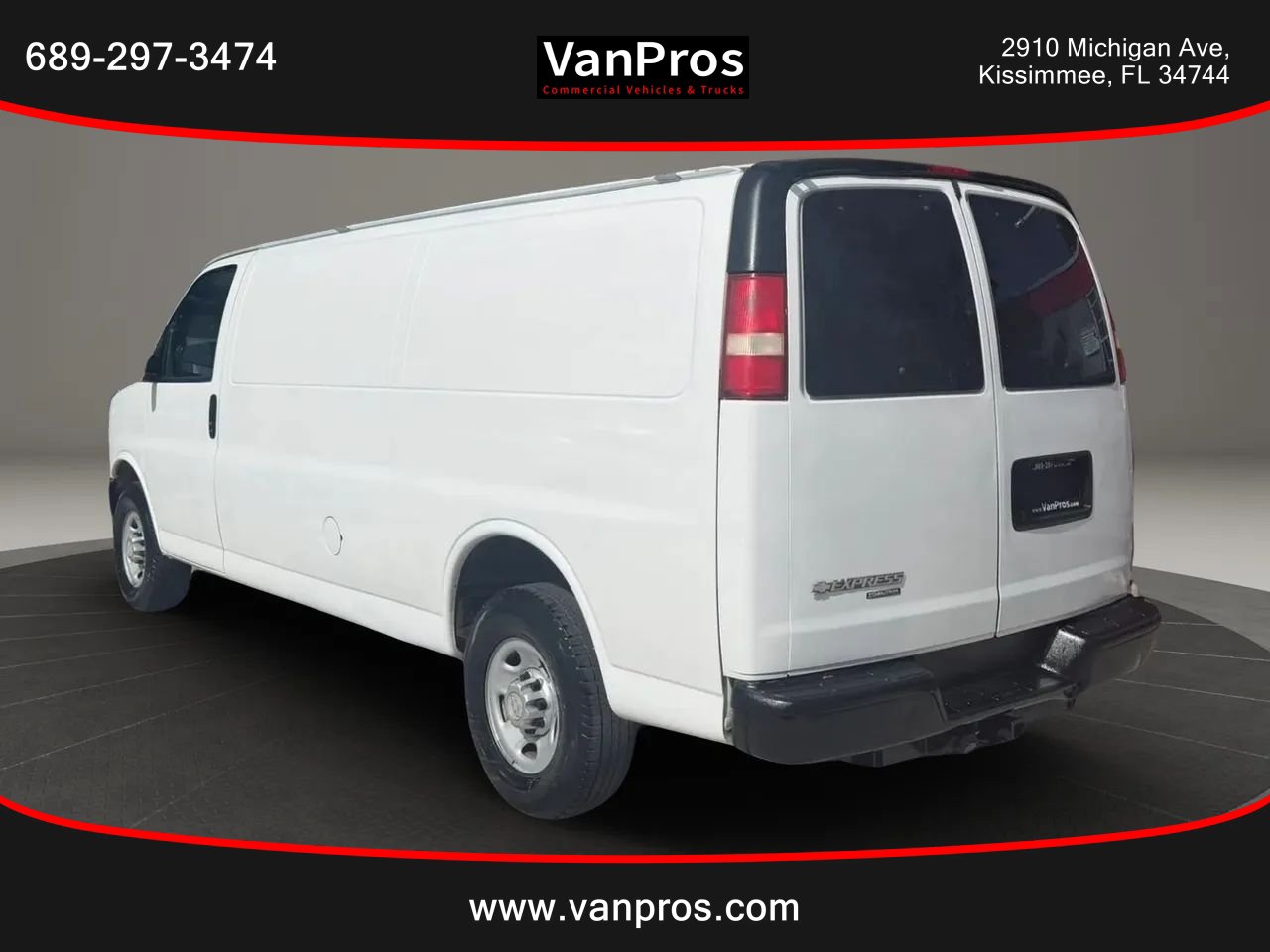 Used 2014 Chevrolet Express 3500 Extended RWD image 3
