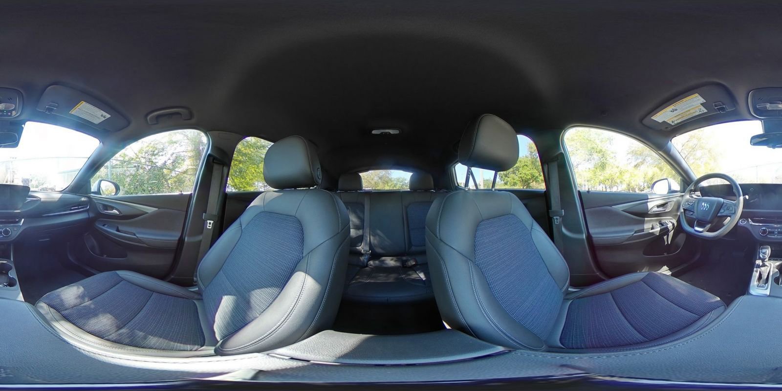 Used 2025 Buick Envista Preferred image 38