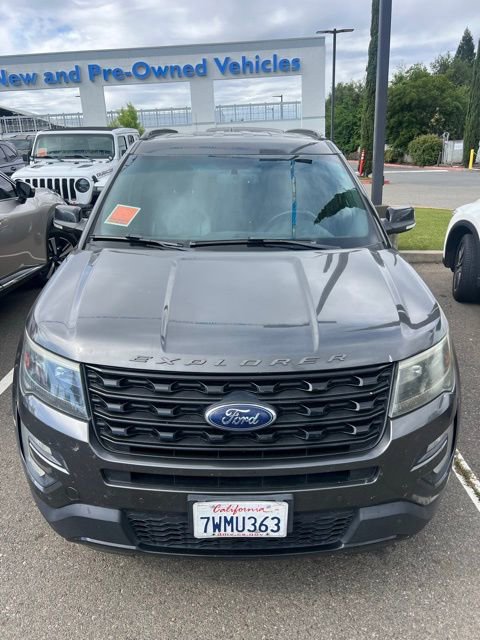 Used 2017 Ford Explorer Sport image 3
