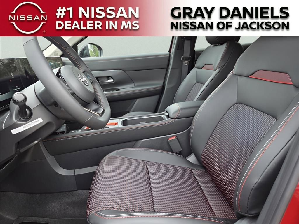 New 2026 Nissan Kicks SR image 14