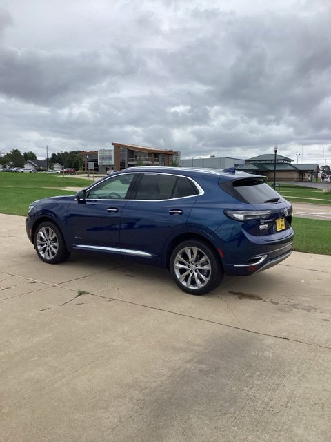 Used 2023 Buick Envision Avenir AWD/4WD image 3