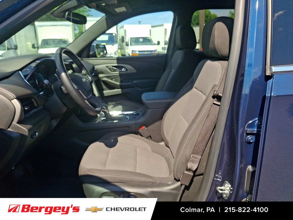 Certified 2023 Chevrolet Traverse LT AWD/4WD image 17