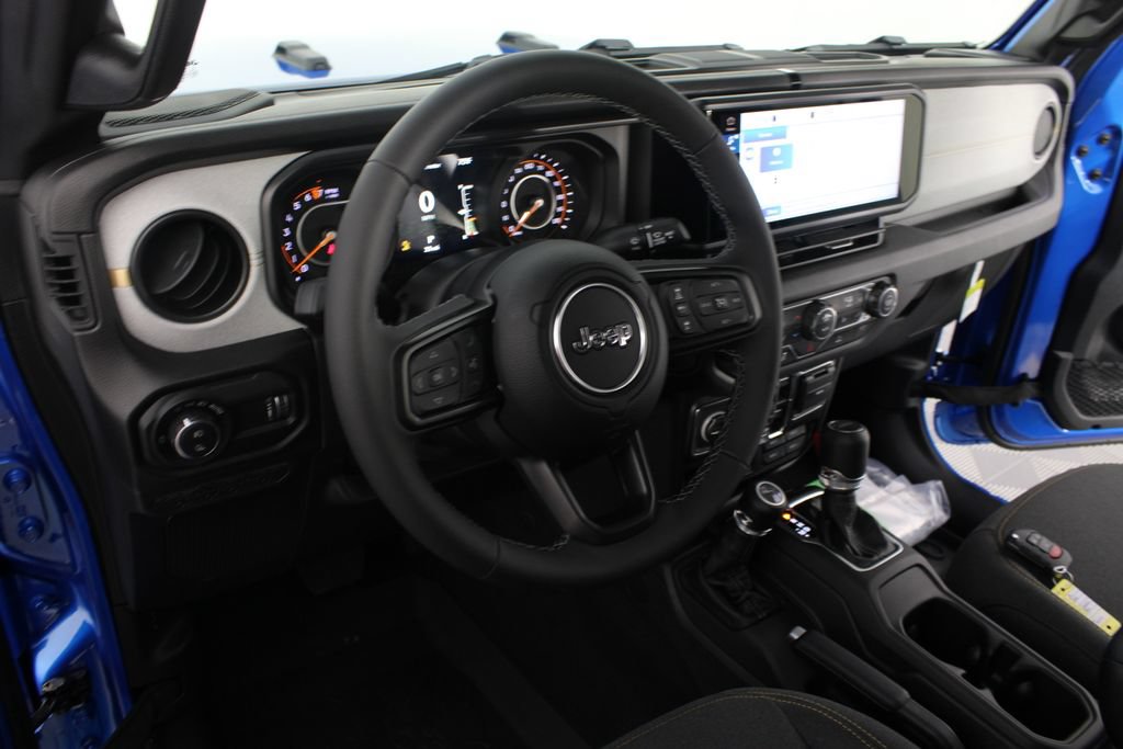 New 2026 Jeep Gladiator Sport AWD/4WD image 8