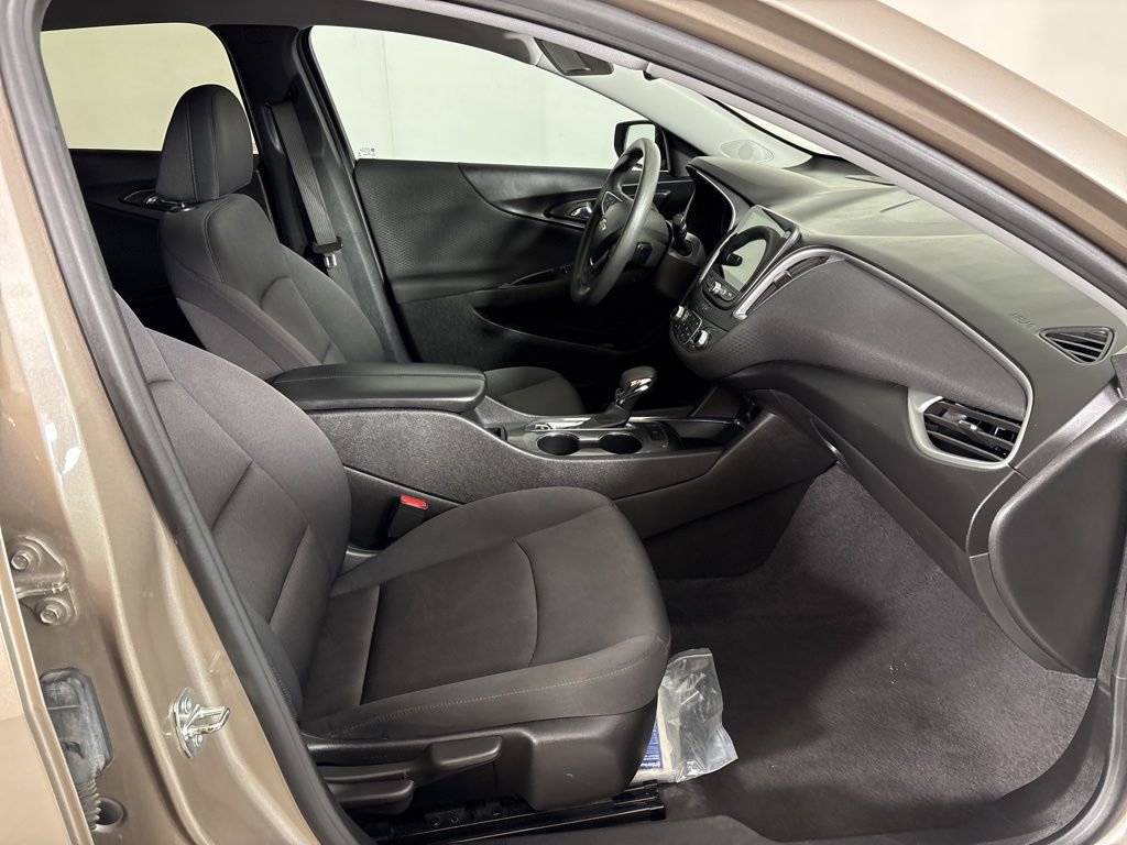 Used 2023 Chevrolet Malibu LT FWD image 17