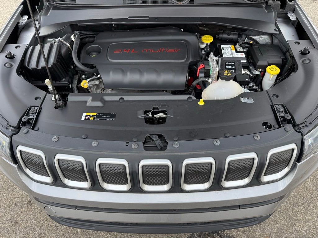 Used 2022 Jeep Compass Latitude image 35