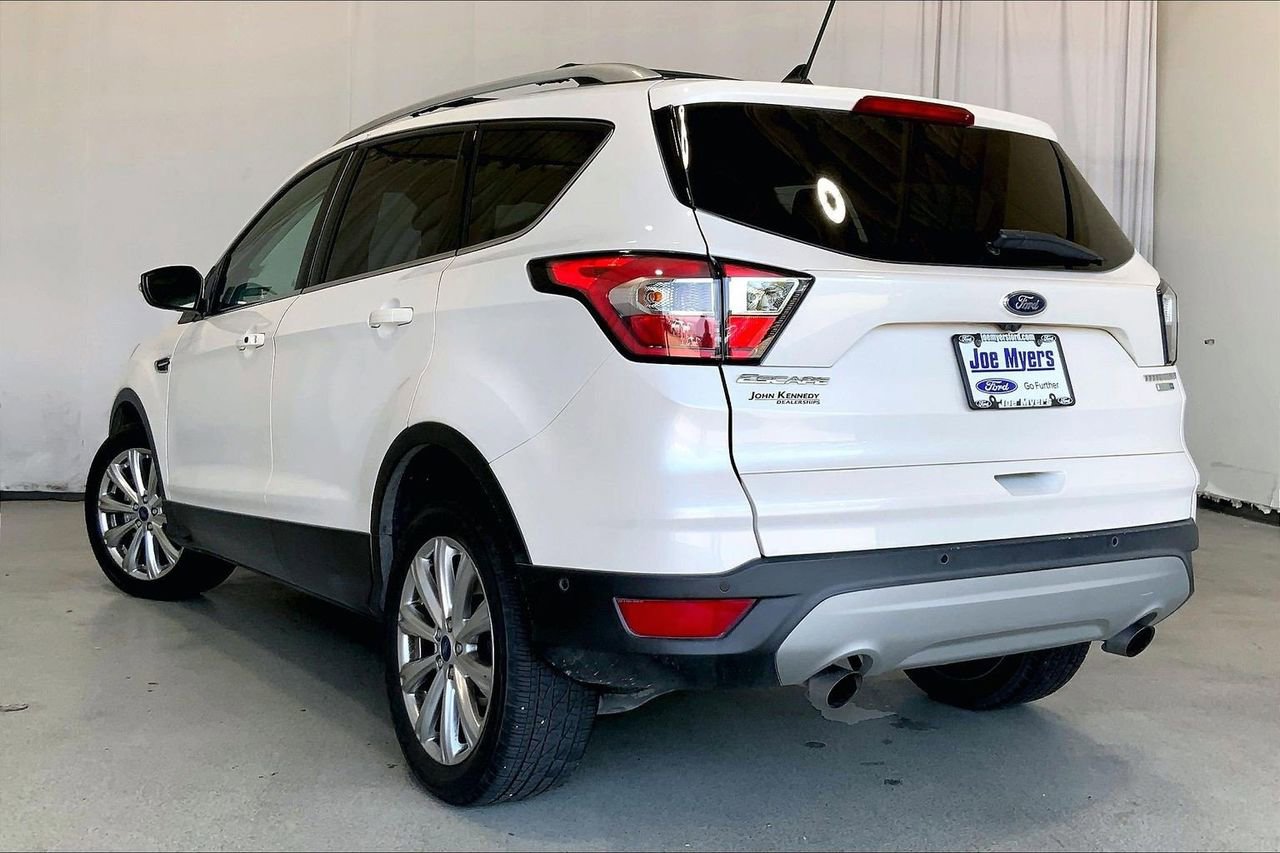 Used 2018 Ford Escape Titanium w/ Ford Safe & Smart Package AWD/4WD image 5