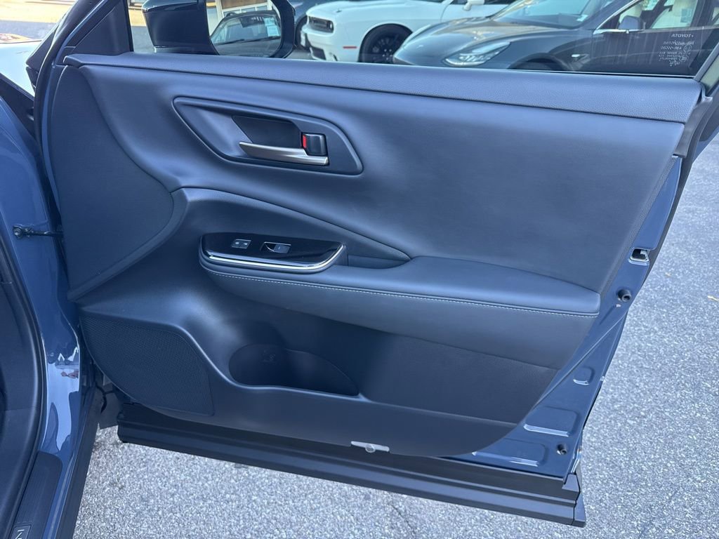 Used 2026 Toyota Crown Limited image 29