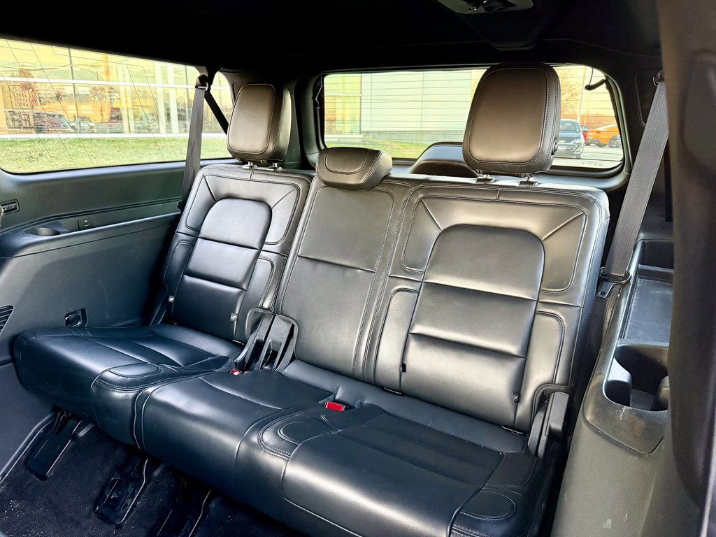 Used 2022 Lincoln Navigator L Reserve image 11