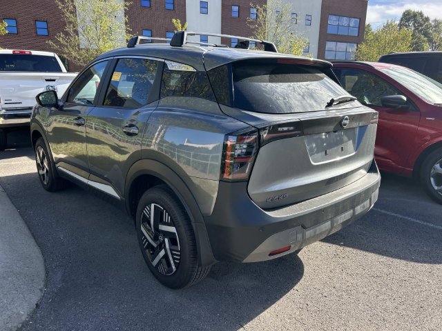 Used 2026 Nissan Kicks SV w/ Cold Weather Package FWD image 7
