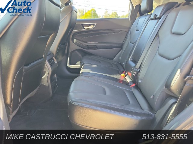 Used 2018 Ford Edge Titanium w/ Technology Package FWD image 25