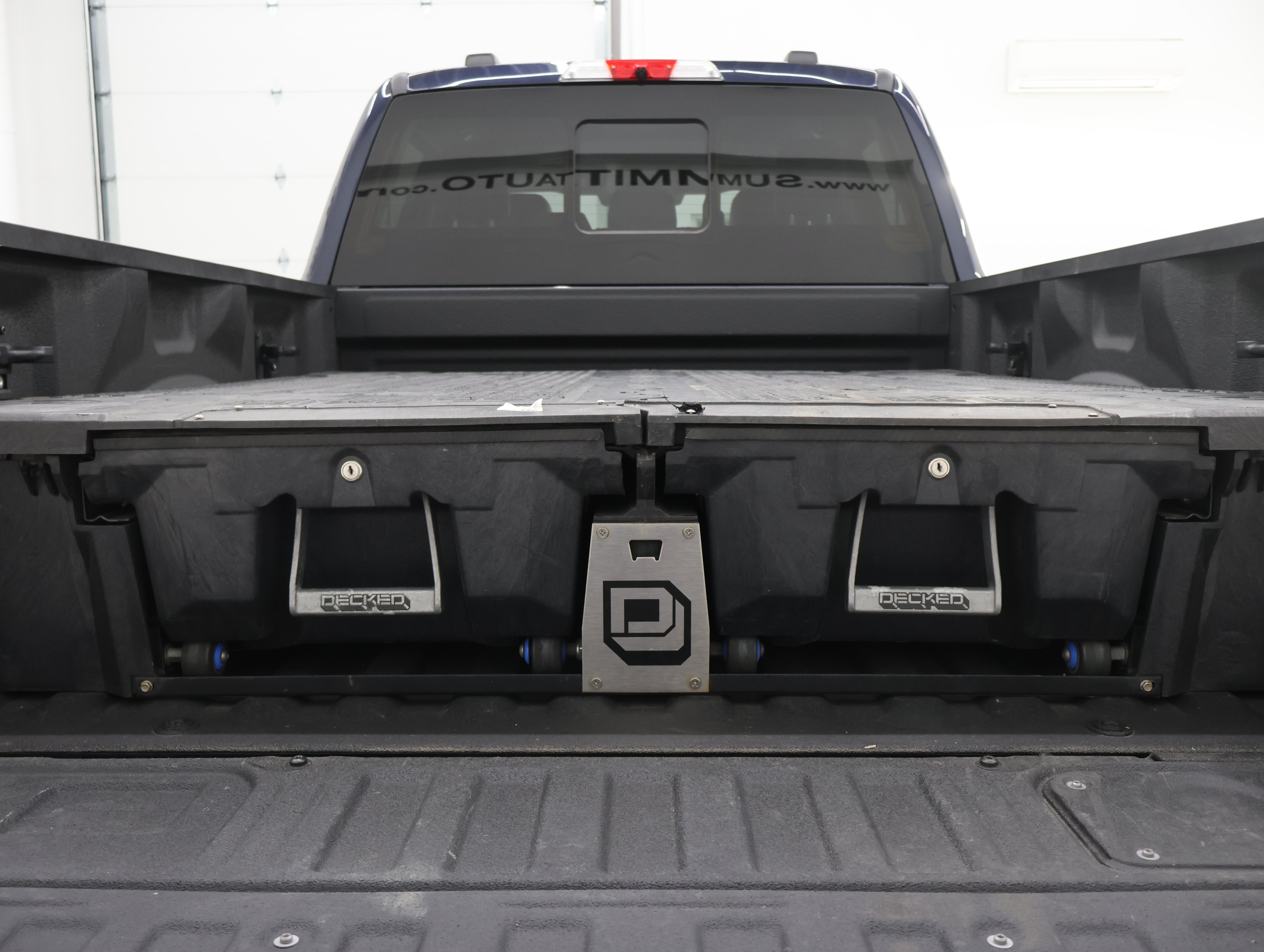 Used 2023 Ford F350 Lariat w/ Lariat Ultimate Package AWD/4WD image 30