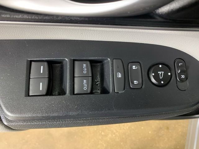Used 2019 Honda CR-V Touring image 8