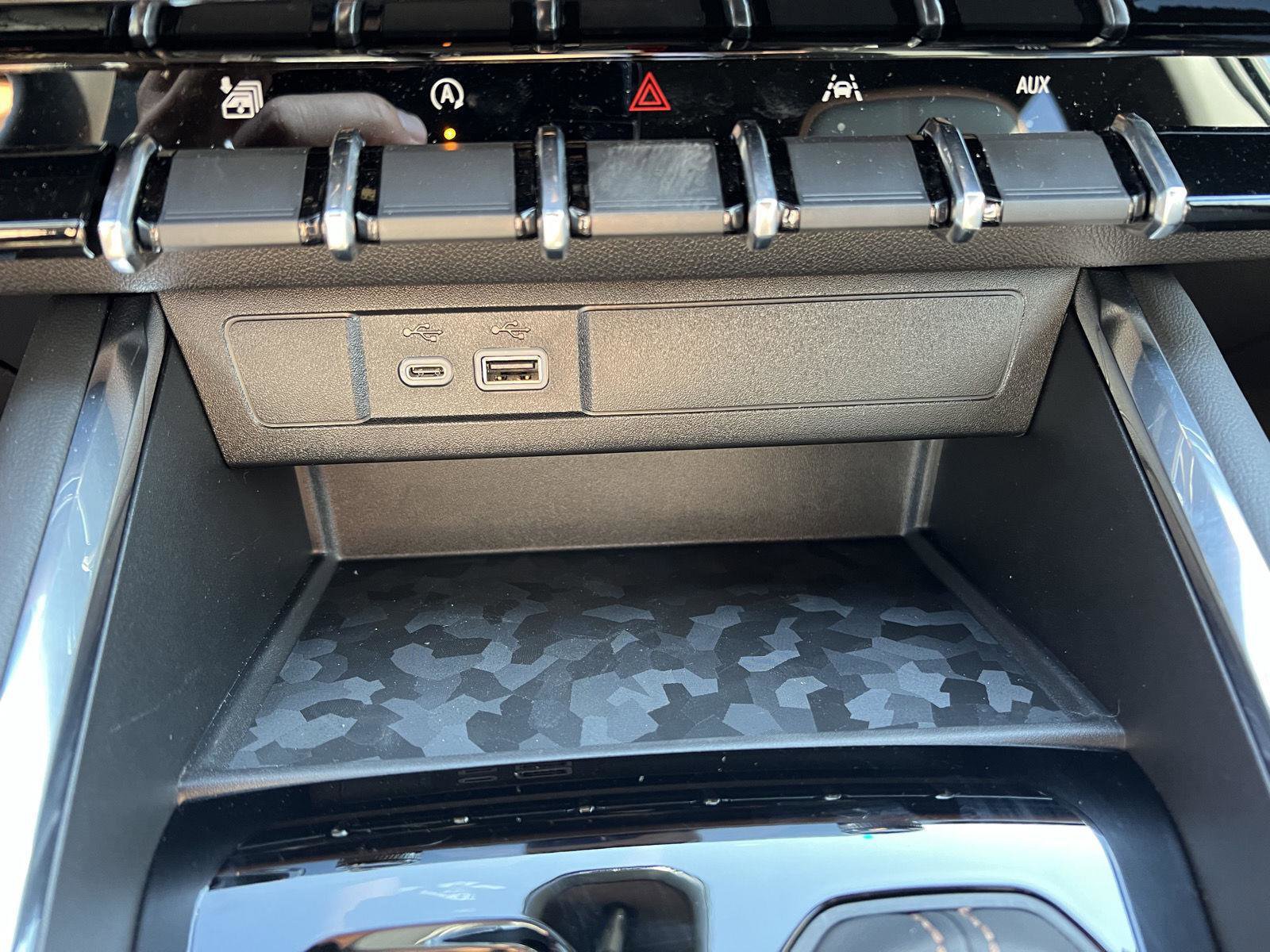 New 2026 GMC Canyon AT4 image 30