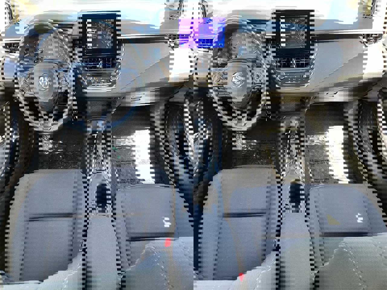 Used 2024 Toyota Corolla LE image 9