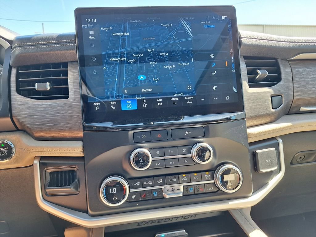 Used 2024 Ford Expedition Max Limited image 21