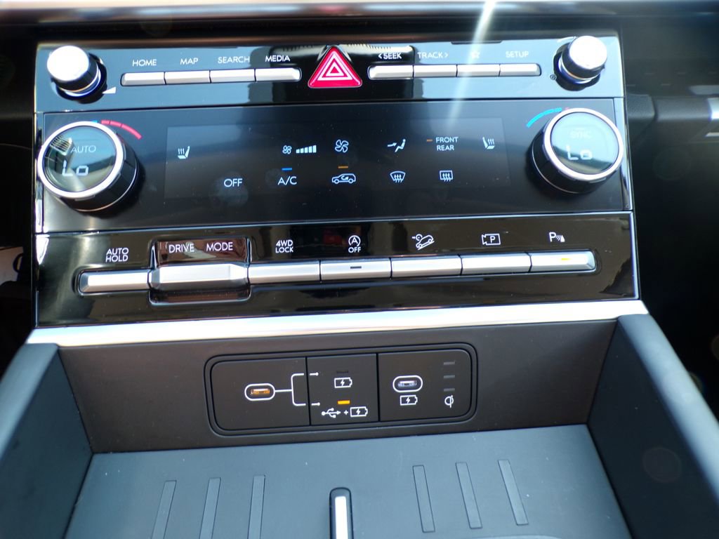 Certified 2025 Hyundai Santa Fe XRT AWD/4WD image 28