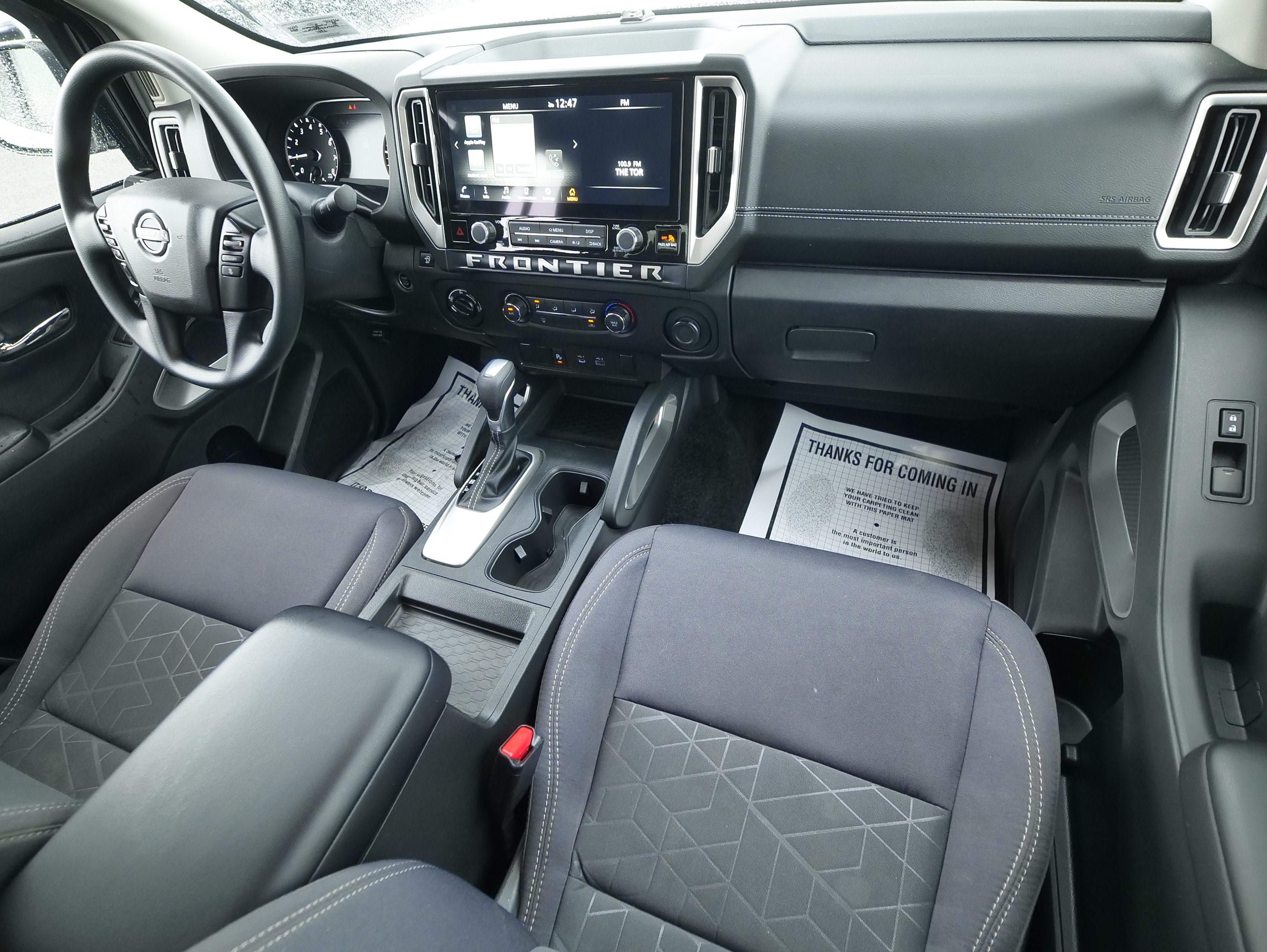 Used 2025 Nissan Frontier SV AWD/4WD image 18
