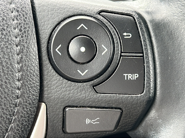 Used 2018 Toyota RAV4 XLE FWD image 24