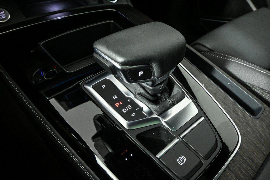 New 2025 Audi Q5 2.0T Premium Plus AWD/4WD image 18