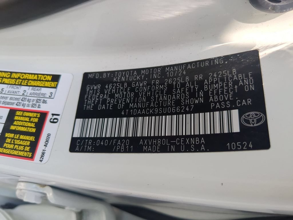 Used 2025 Toyota Camry LE FWD image 36
