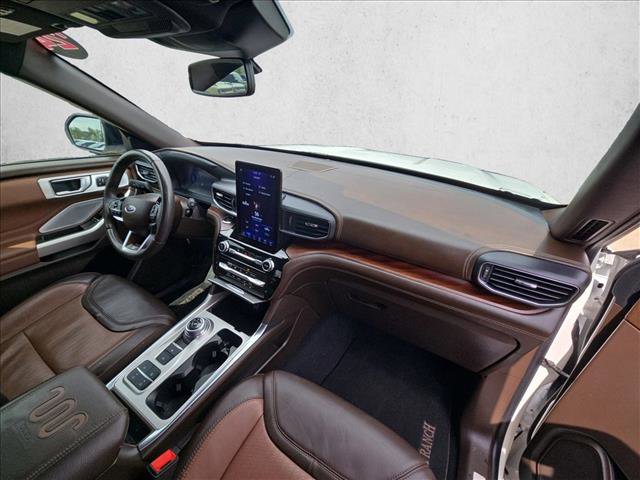Used 2024 Ford Explorer King Ranch w/ Technology Package image 21