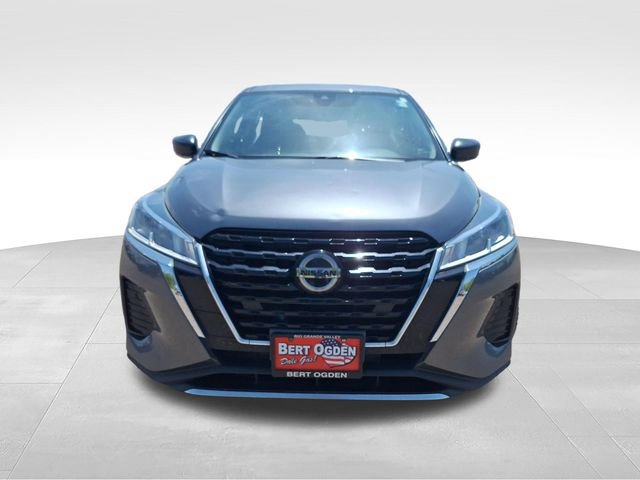 Used 2021 Nissan Kicks S FWD image 2