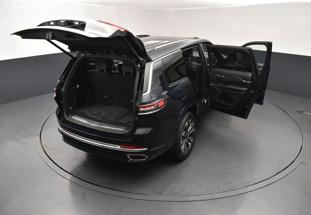 Used 2023 Jeep Grand Cherokee L Overland AWD/4WD image 29