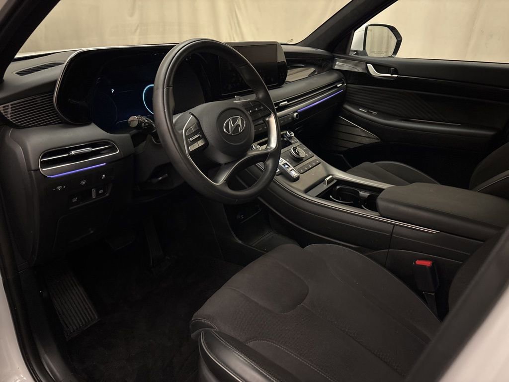 Used 2025 Hyundai Palisade Calligraphy image 15