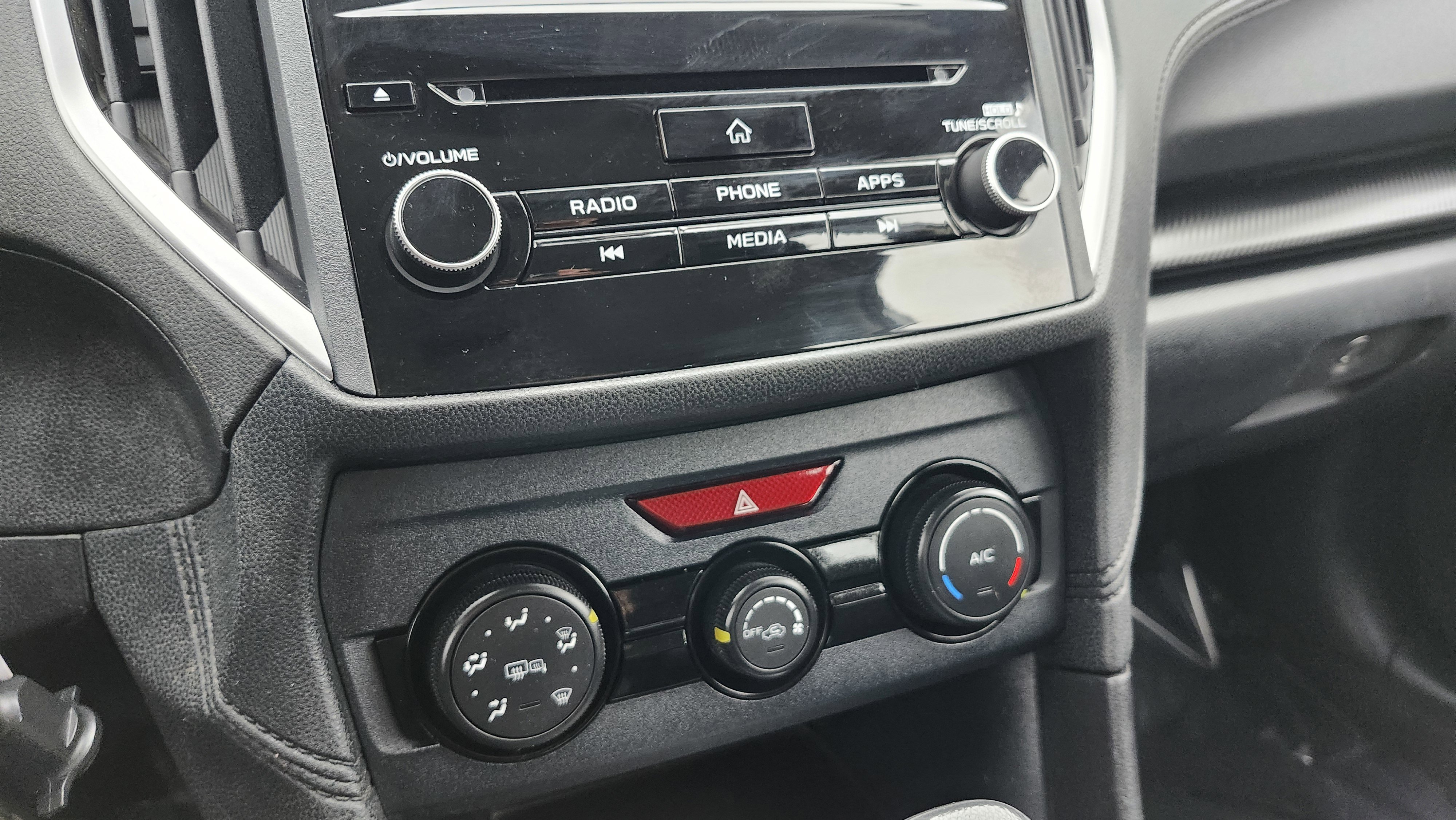 Used 2020 Subaru Impreza Premium image 29