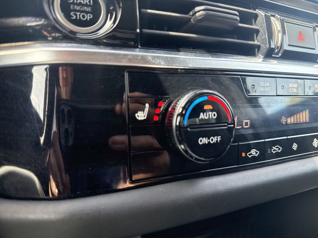 Used 2022 Nissan Pathfinder SV image 23