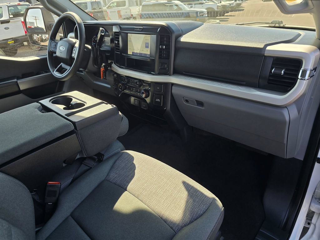 Used 2025 Ford F250 XLT w/ FX4 Off-Road Package AWD/4WD image 15