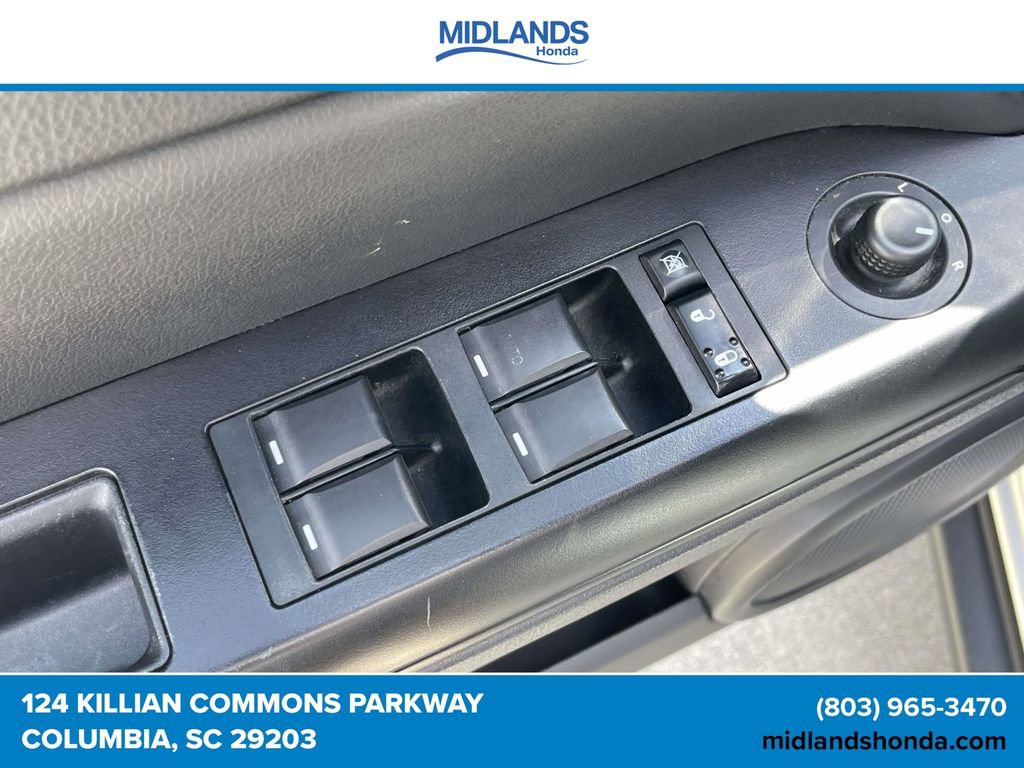 Used 2011 Jeep Compass Latitude w/ Sun/Sound Group AWD/4WD image 17