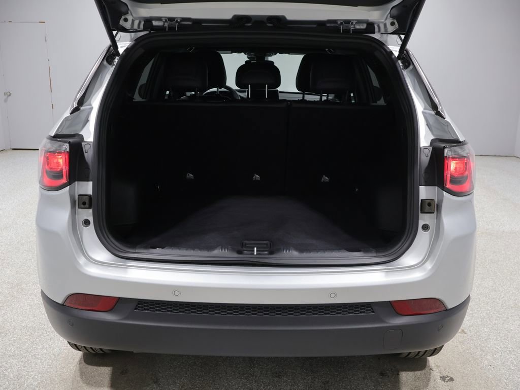 Used 2025 Jeep Compass Limited image 20