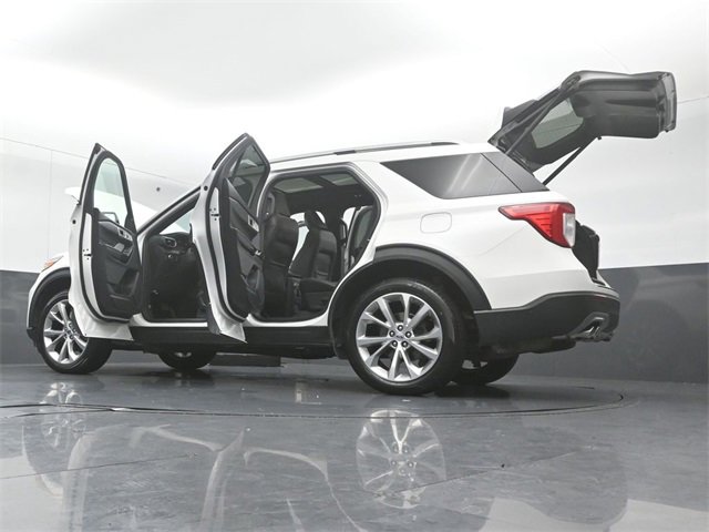 Certified 2022 Ford Explorer Platinum w/ Equipment Group 601A image 57