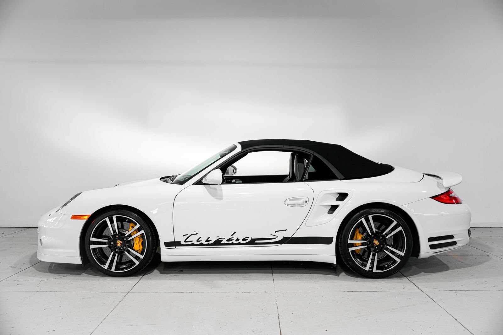 Used 2011 Porsche 911 Turbo S AWD/4WD image 7