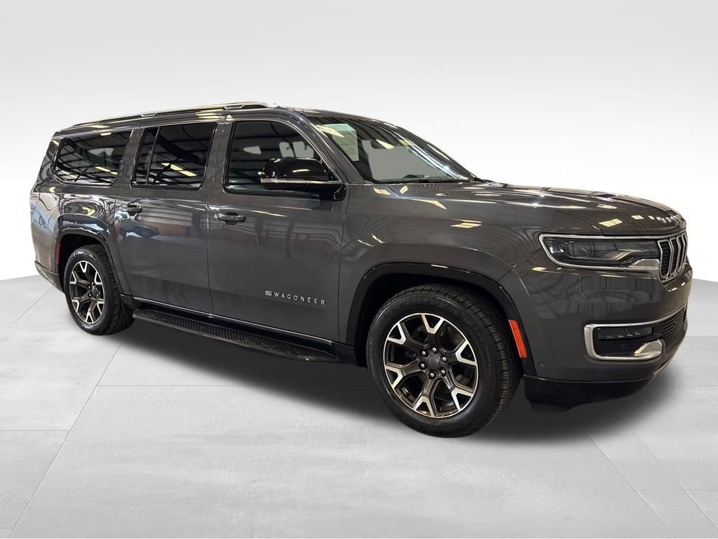Used 2024 Jeep Wagoneer L Series III w/ Flexible Seating Group image 7