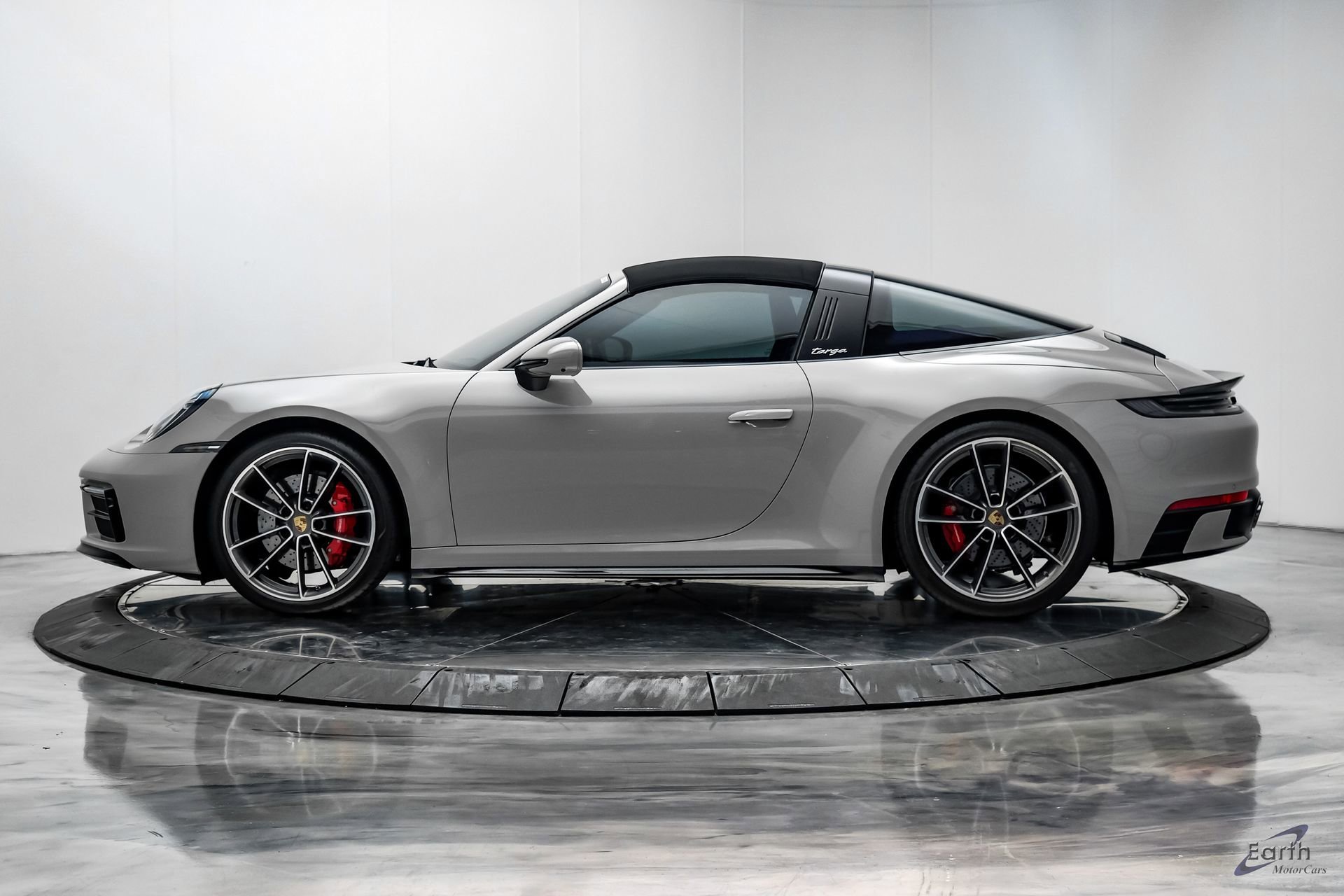 Used 2022 Porsche 911 Targa 4S AWD/4WD image 9