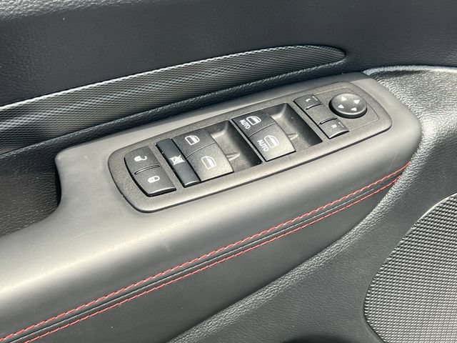 Used 2025 Dodge Durango R/T w/ Blacktop Package AWD/4WD image 19