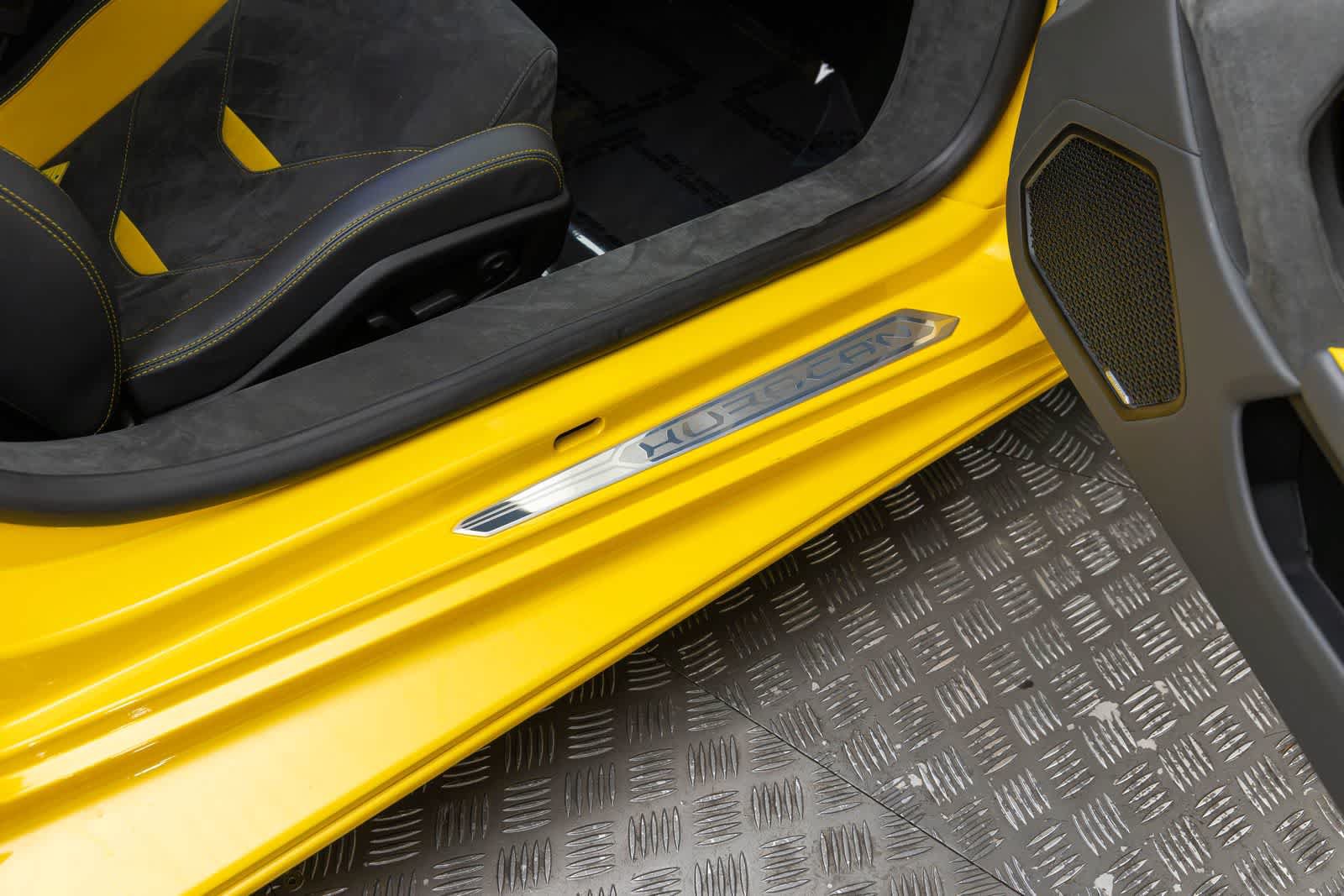 Used 2023 Lamborghini Huracan Tecnica RWD image 39