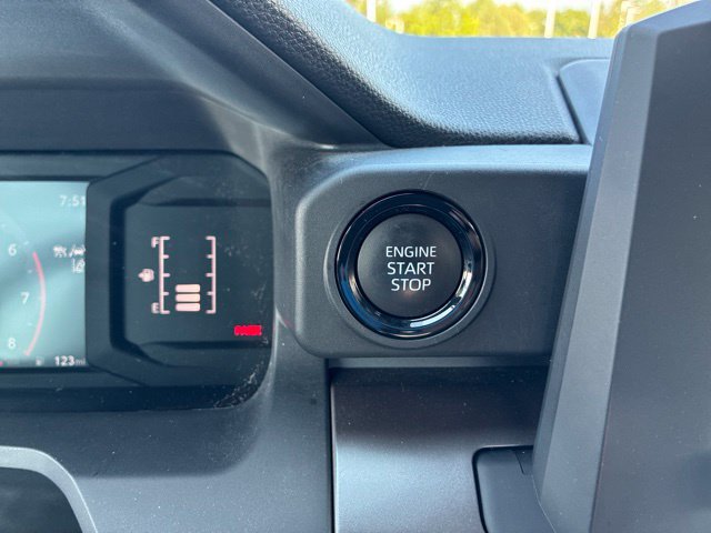 Used 2024 Toyota Tacoma SR5 AWD/4WD image 9