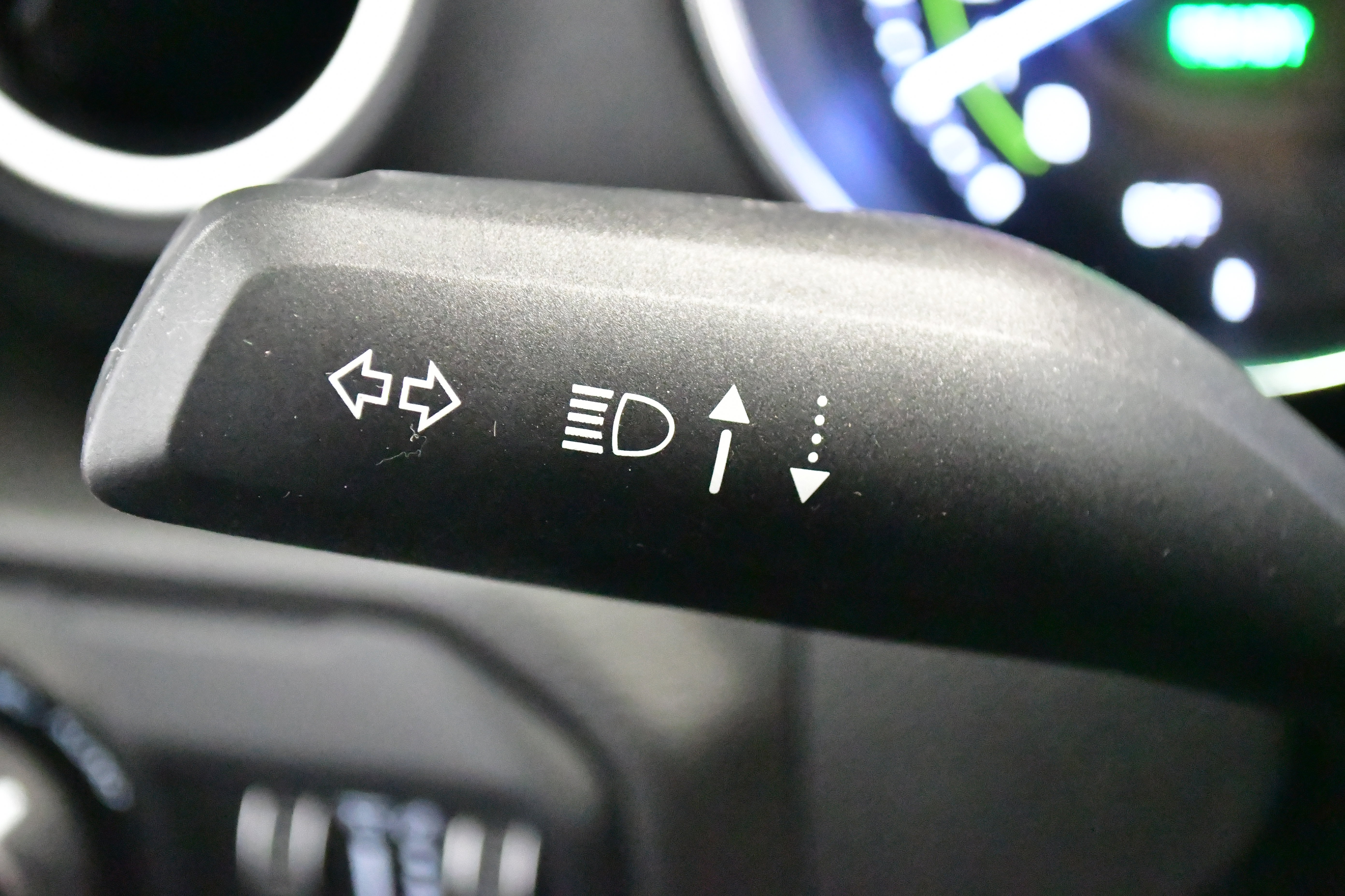 Used 2022 Jeep Wrangler Unlimited Sahara w/ Cold Weather Group image 30